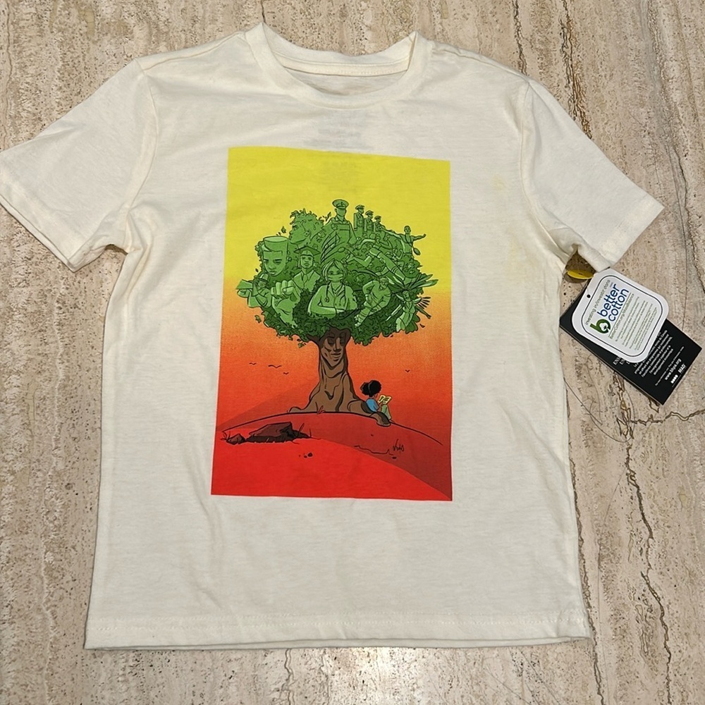 NWT the black Brush T-shirt size 4/5 years